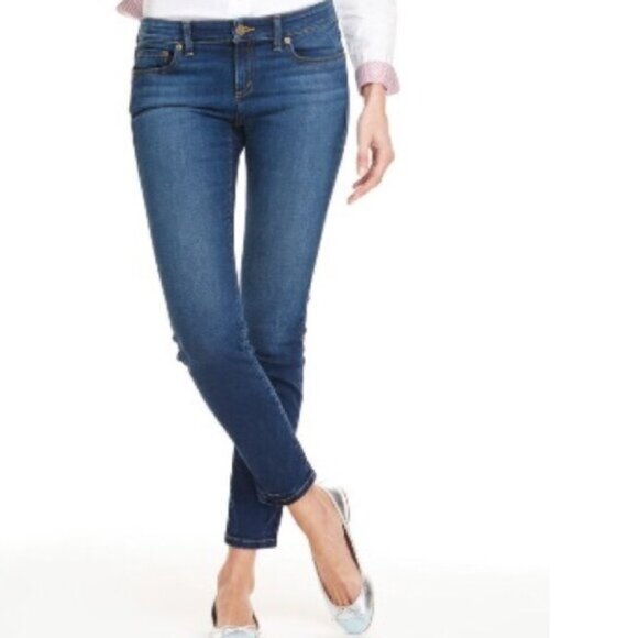 Vineyard Vines Blue Denim Casual Jeans - casual, preppy, basic, minimalist, skin - Picture 1 of 8